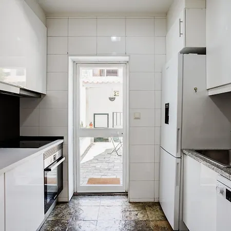 Out Casa Do Arco In Belem * ליסבון