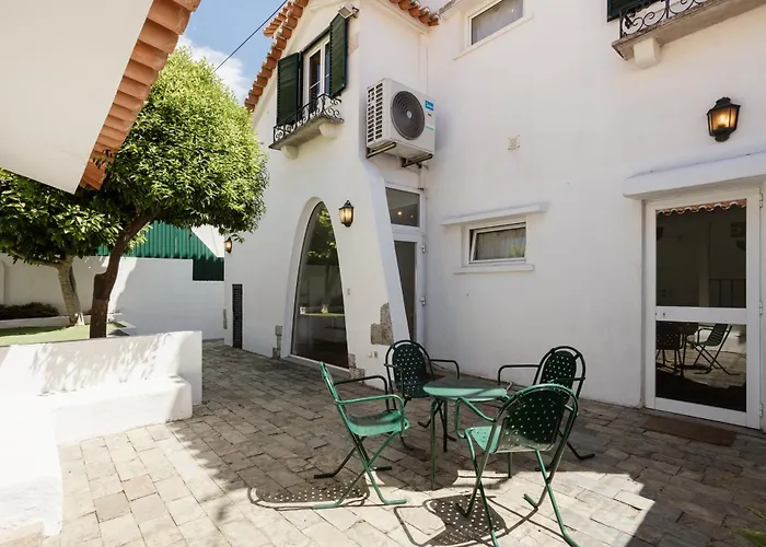 Villa Out Casa Do Arco In Belem Lisbon