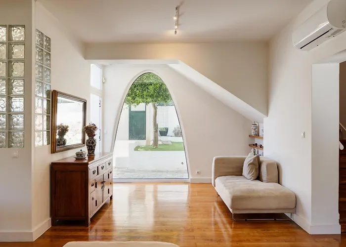 Out Casa Do Arco In Belem Lisbon